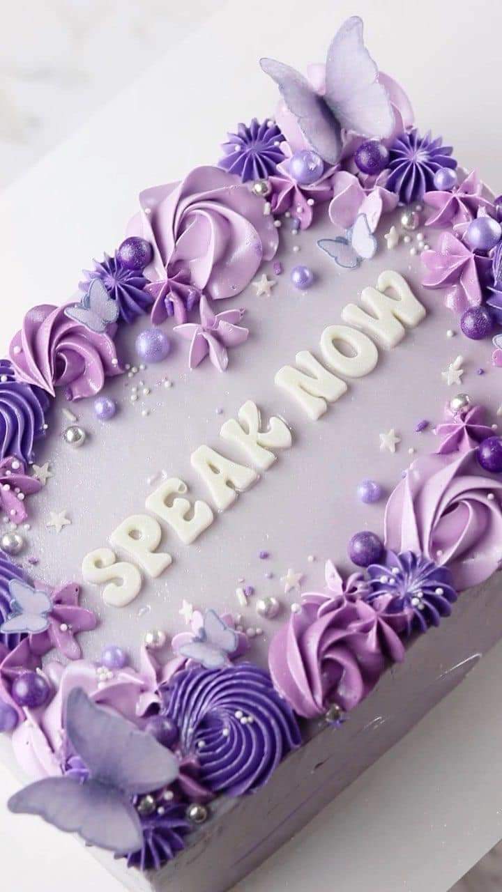 Rectangle Shape Cake - Image 3